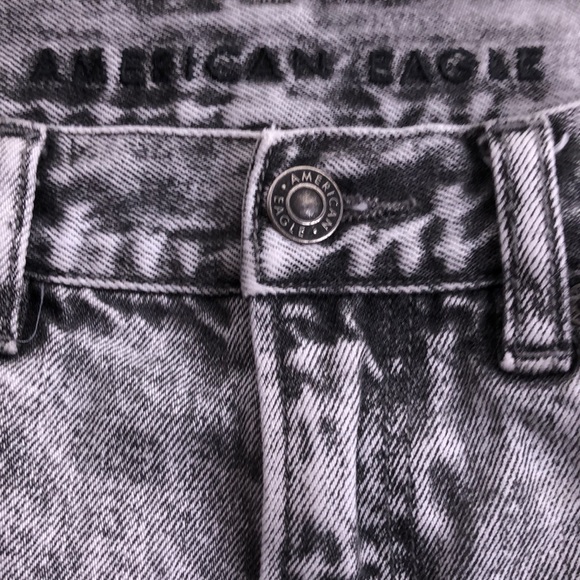 American Eagle Distressed Gray Acid Wash Mom Jean - Picture 7 of 9